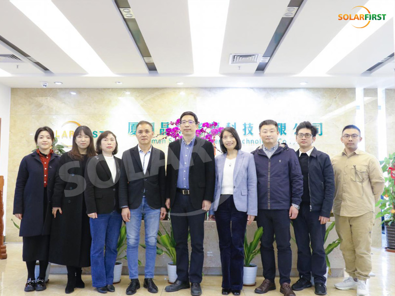 Boas notícias丨Xiamen Haihua Power Technology Co., Ltd. e Xiamen Solar First Group assinaram um acordo de cooperação estratégica