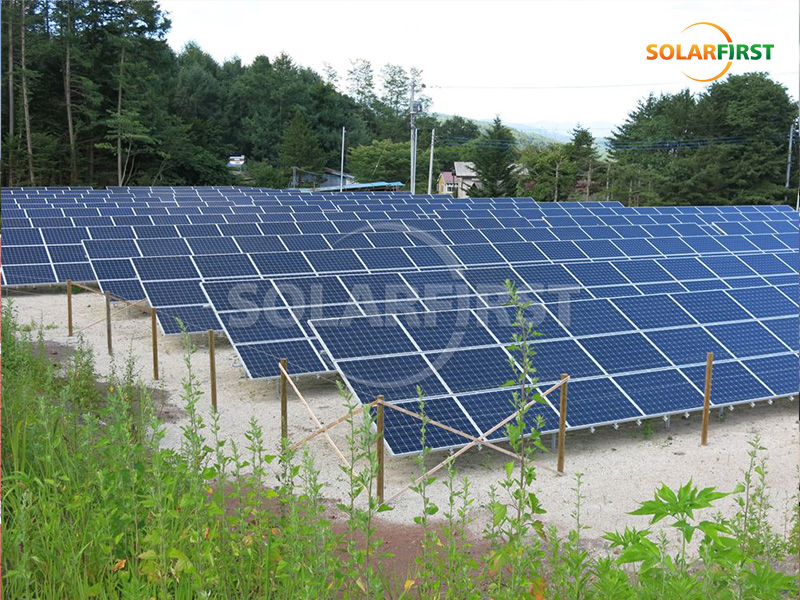 Usina de energia solar terrestre de 1,32 MWp no Japão