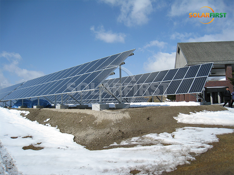 Usina de energia solar terrestre de 477 kWp no Japão