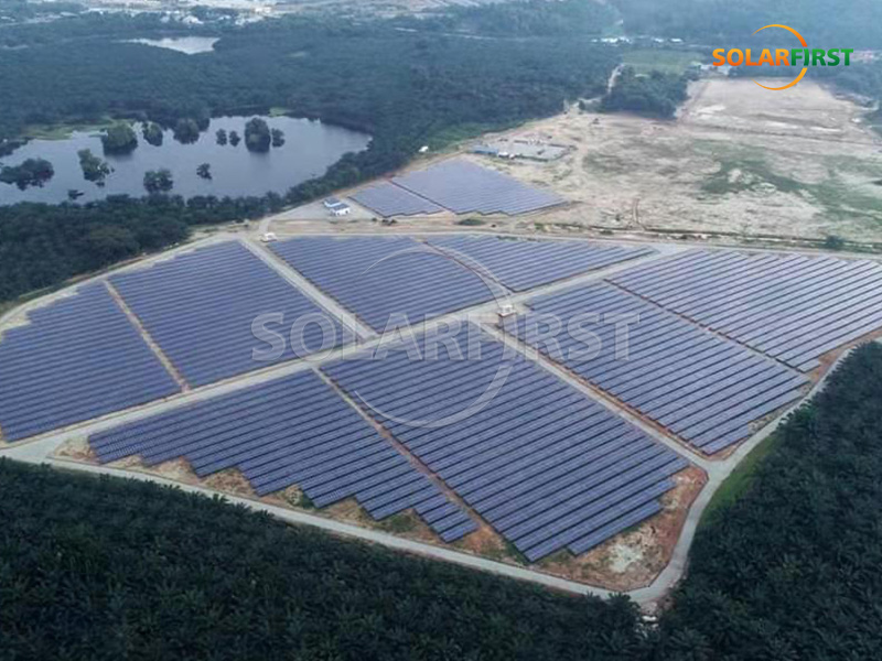 Usina de energia solar fotovoltaica terrestre de 40 MWp na Malásia