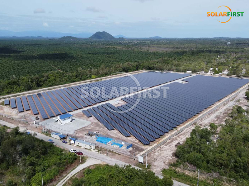 Usina de energia solar fotovoltaica terrestre de 6,16 MWp na Malásia
