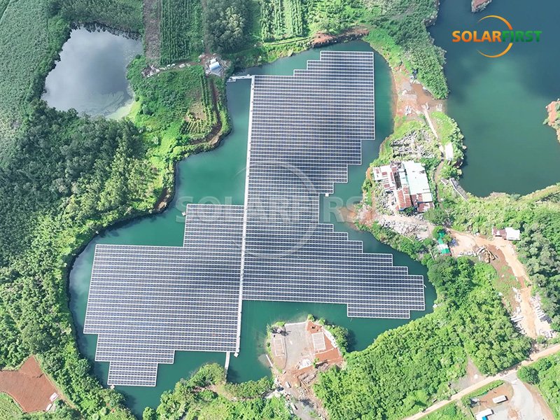 Usina fotovoltaica flutuante de 7,2 MWp na China