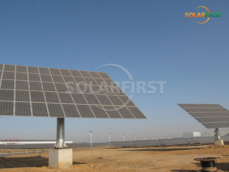 Solução de rastreamento de eixo duplo de 280 kWp na China