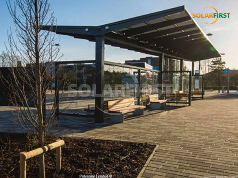 Solução de estacionamento fotovoltaico integrado ao edifício (BIPV) com 184 m² no Reino Unido