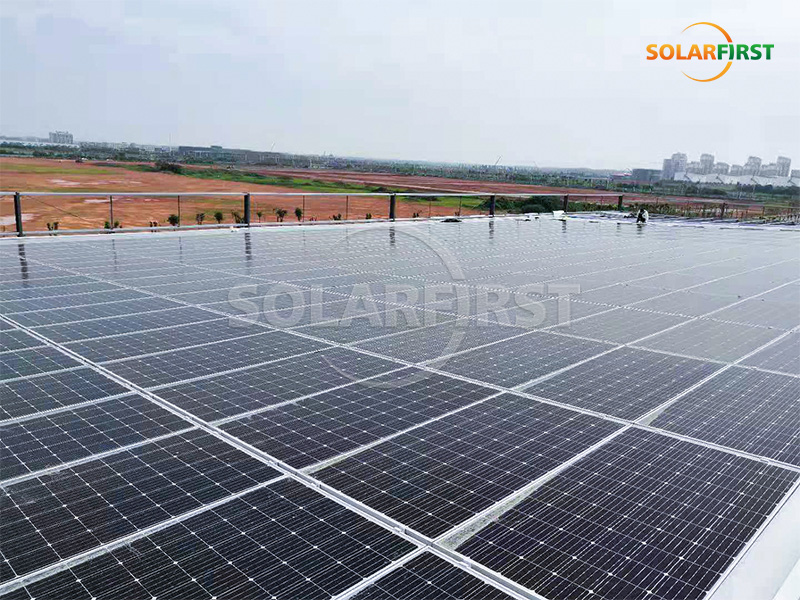 Solução de telhado BIPV de 2,1 MWp na China