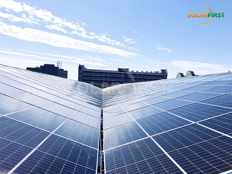 Solução de telhado fotovoltaico integrado ao edifício (BIPV) com energia solar na China