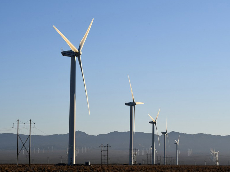 A capacidade de energia renovável da China dispara nos primeiros quatro meses do ano; energia eólica e solar crescem mais de 17% em relação ao ano anterior.
