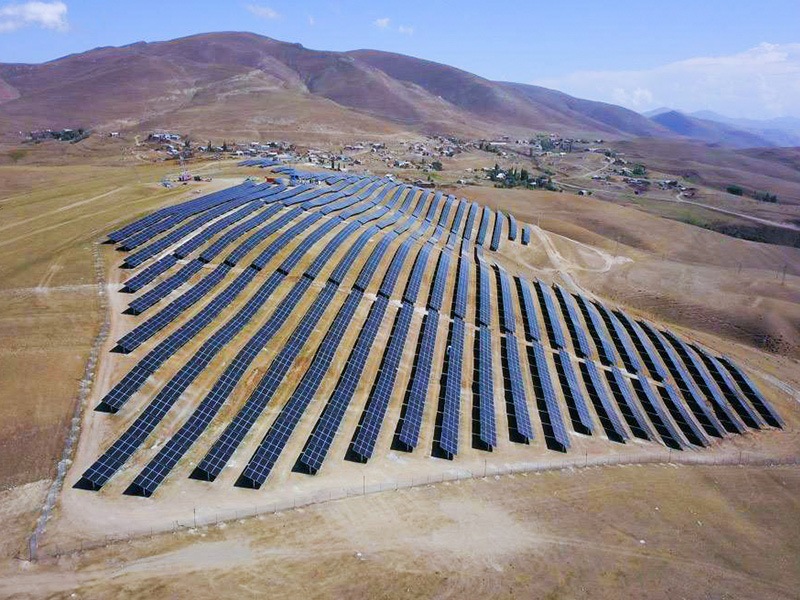 O Solar First Group apoia o desenvolvimento verde global: o projeto fotovoltaico governamental Solar-5 da Armênia é conectado à rede elétrica.