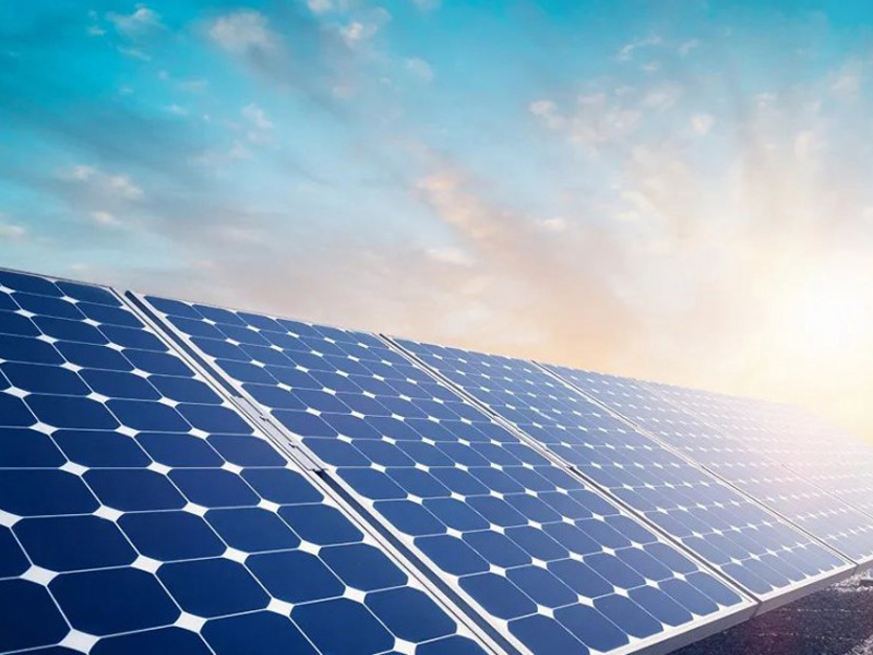 Marrocos emerge como líder em energias renováveis: 61 projetos impulsionam a meta de 64% até 2030.
