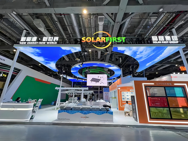 A Solar First apresenta seu portfólio completo de soluções na SNEC 2024.