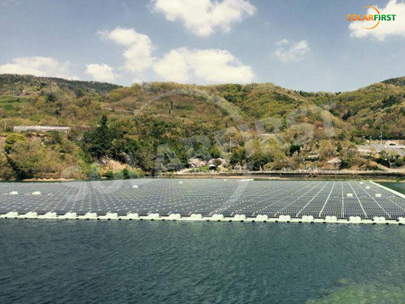 projeto de usina fotovoltaica flutuante japão 5mwp
